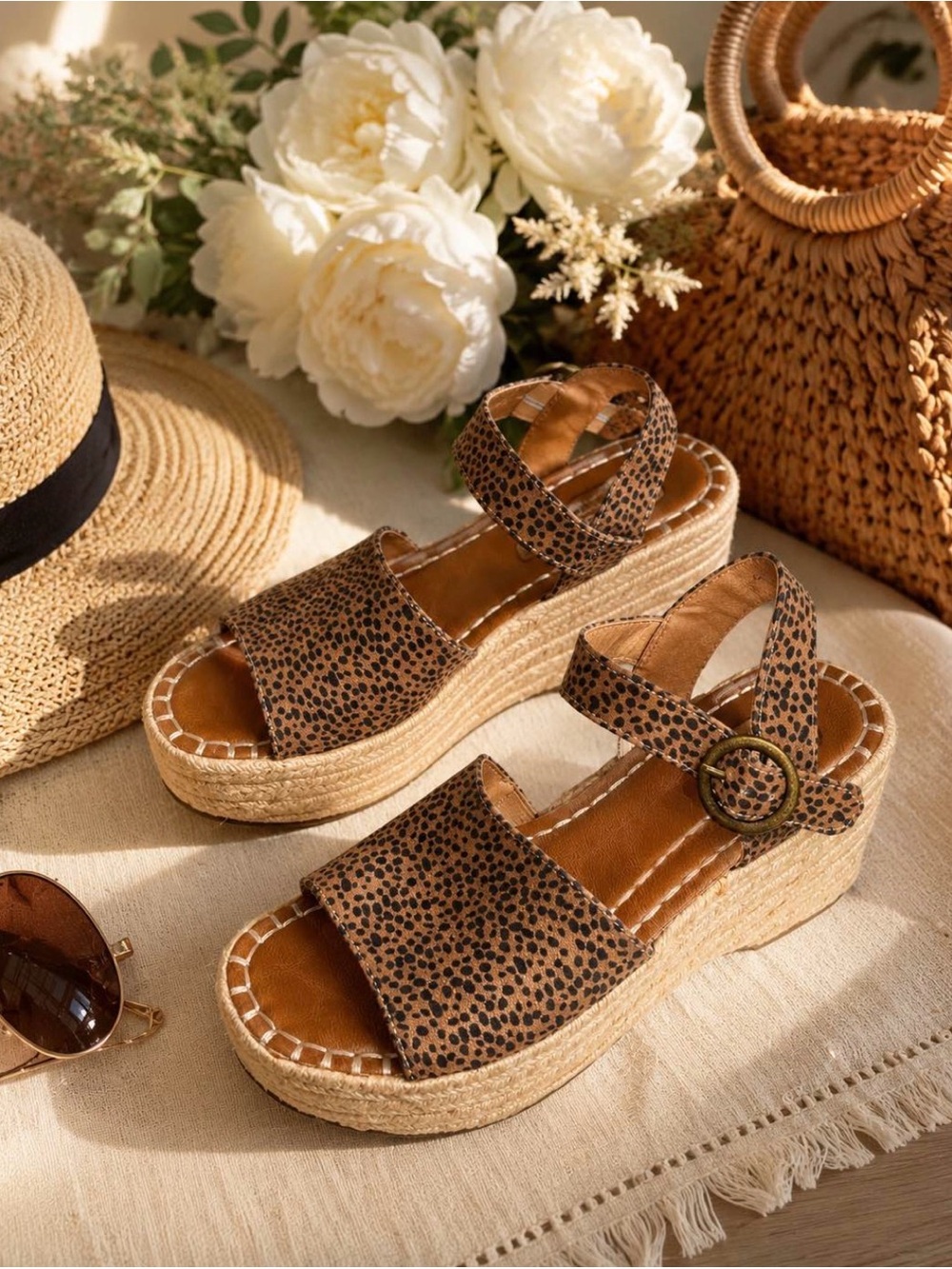 Universal Thread Leopard Espadrille Wedge Sandals 8.5